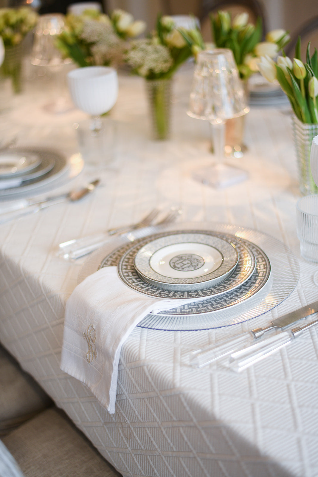 Diamond Textured Soft Cloth with Scallop