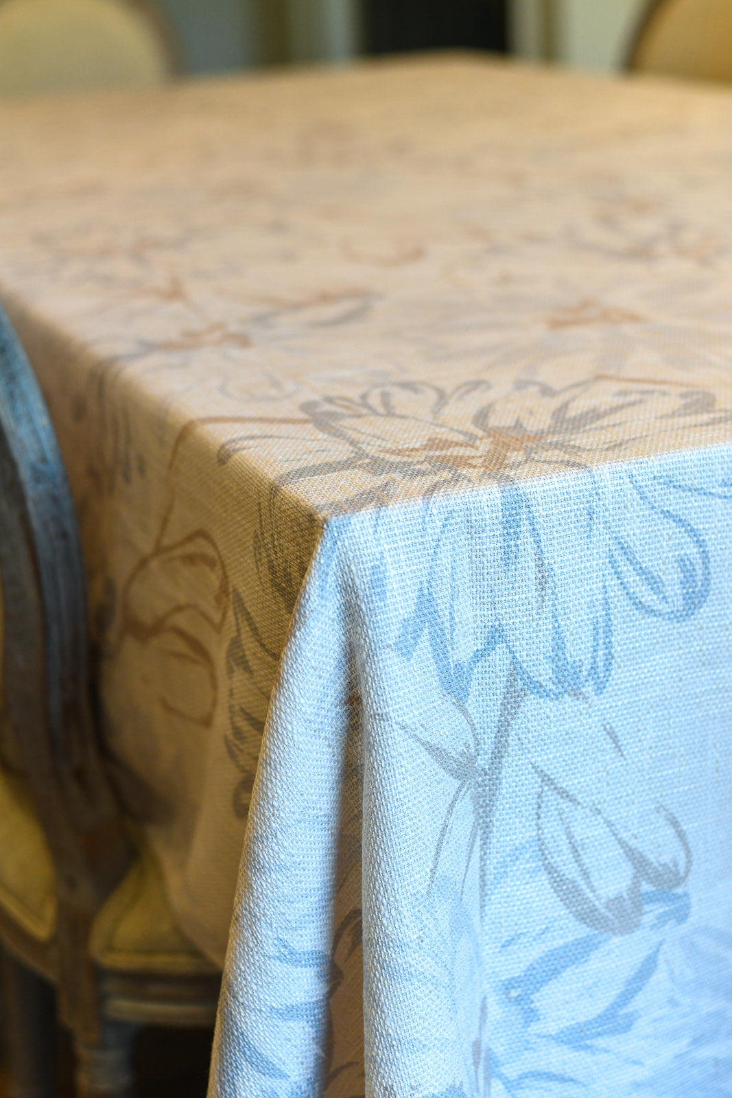 Neutral Flower Design