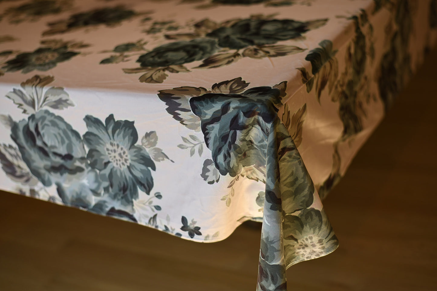 Green Floral, Velvet