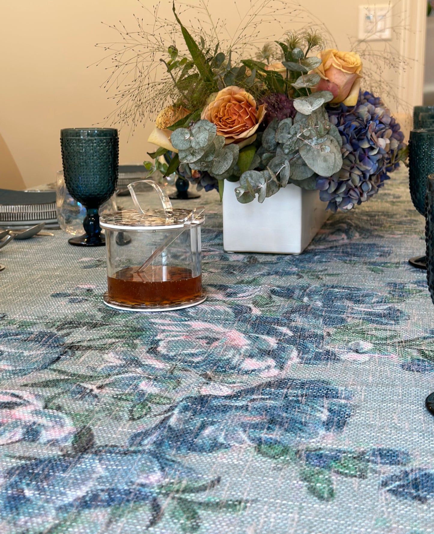 Green x Green floral design (down center)