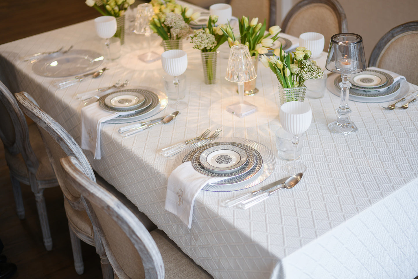 Diamond Textured Soft Cloth with Scallop