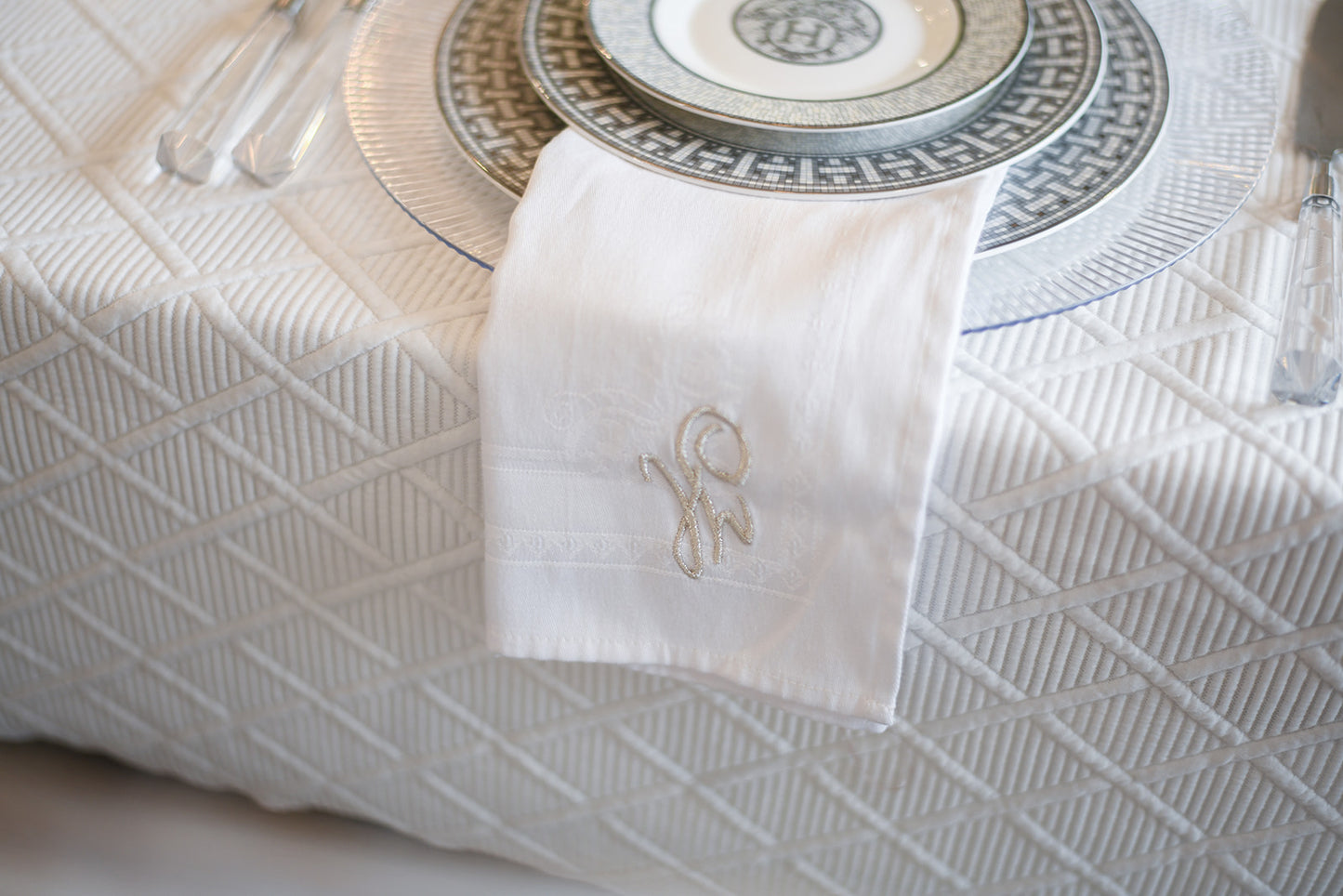 Diamond Textured Soft Cloth with Scallop