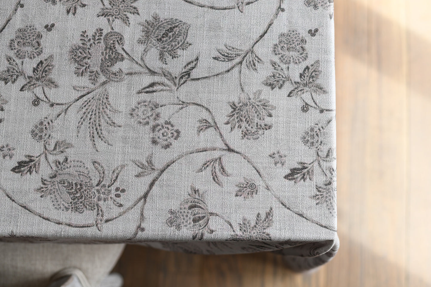 Neutral Earthy Paisley Design