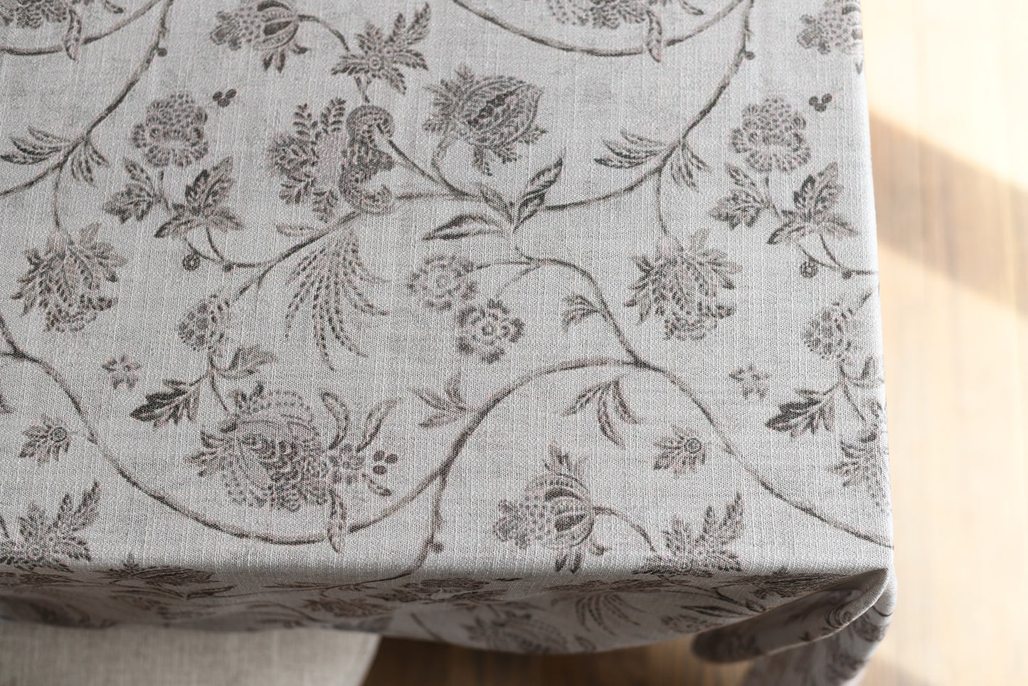 Neutral Earthy Paisley Design