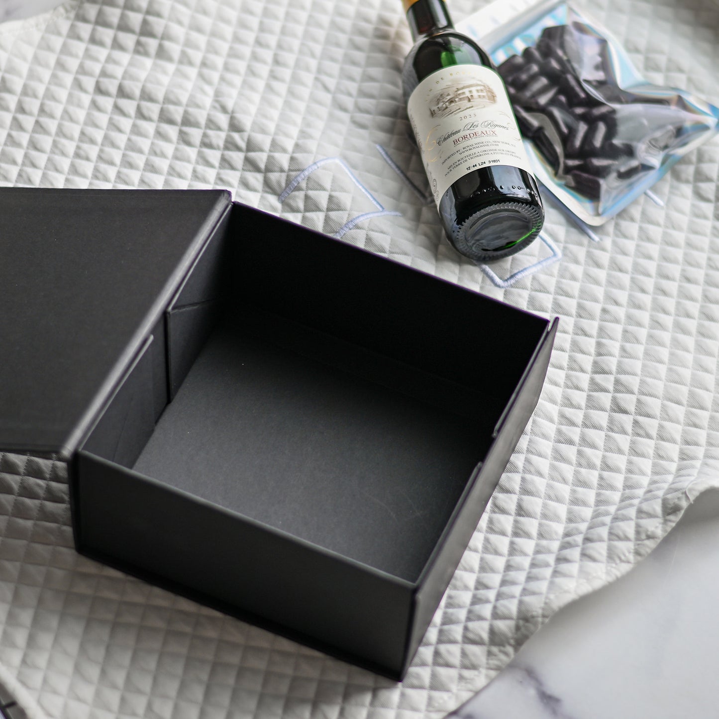 Luxe Black Magnetic Box Plus Challah Cover