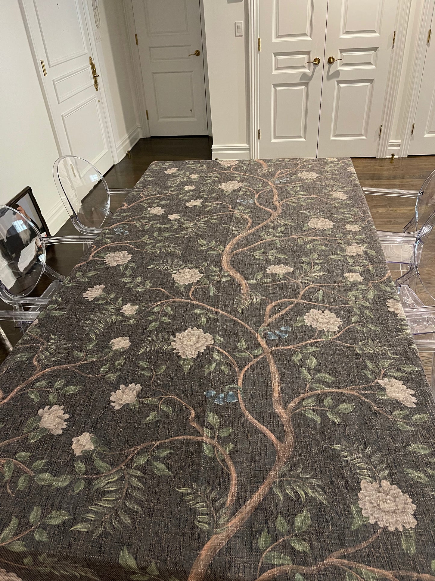 Black Chinoiserie Burlap