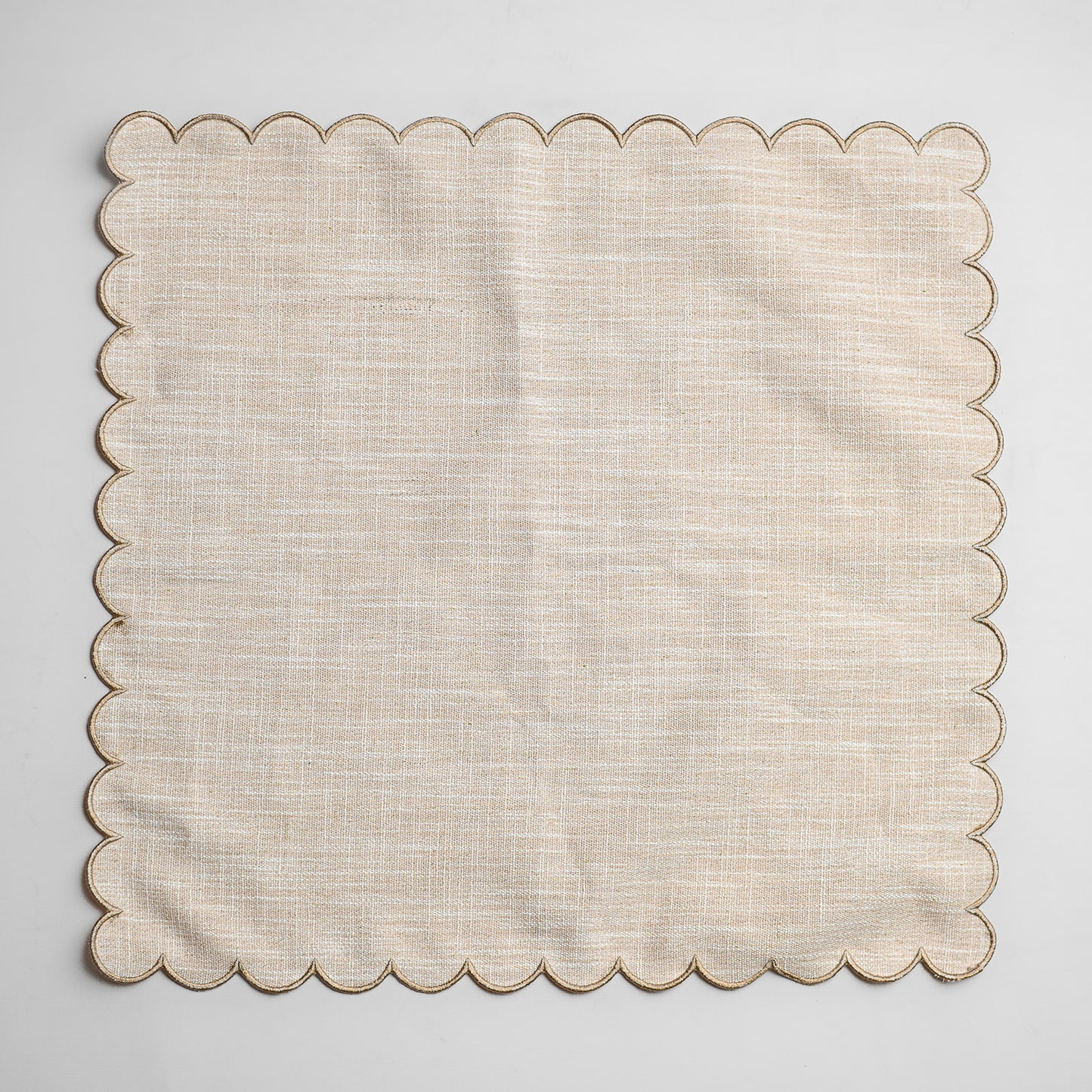 Neutral Linen Napkin with Mocha Scallop