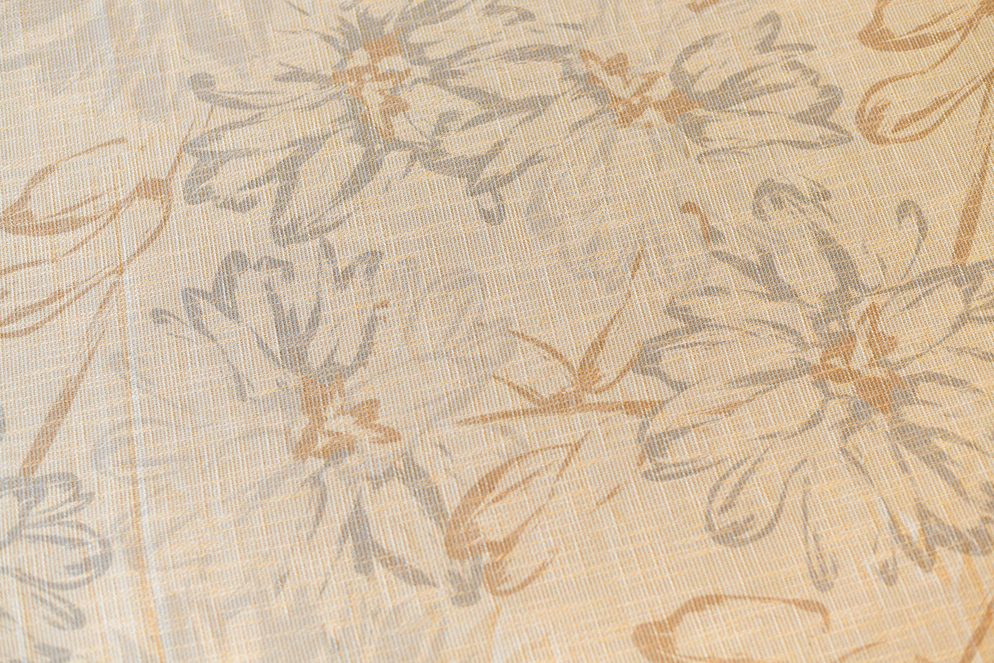 Neutral Flower Design