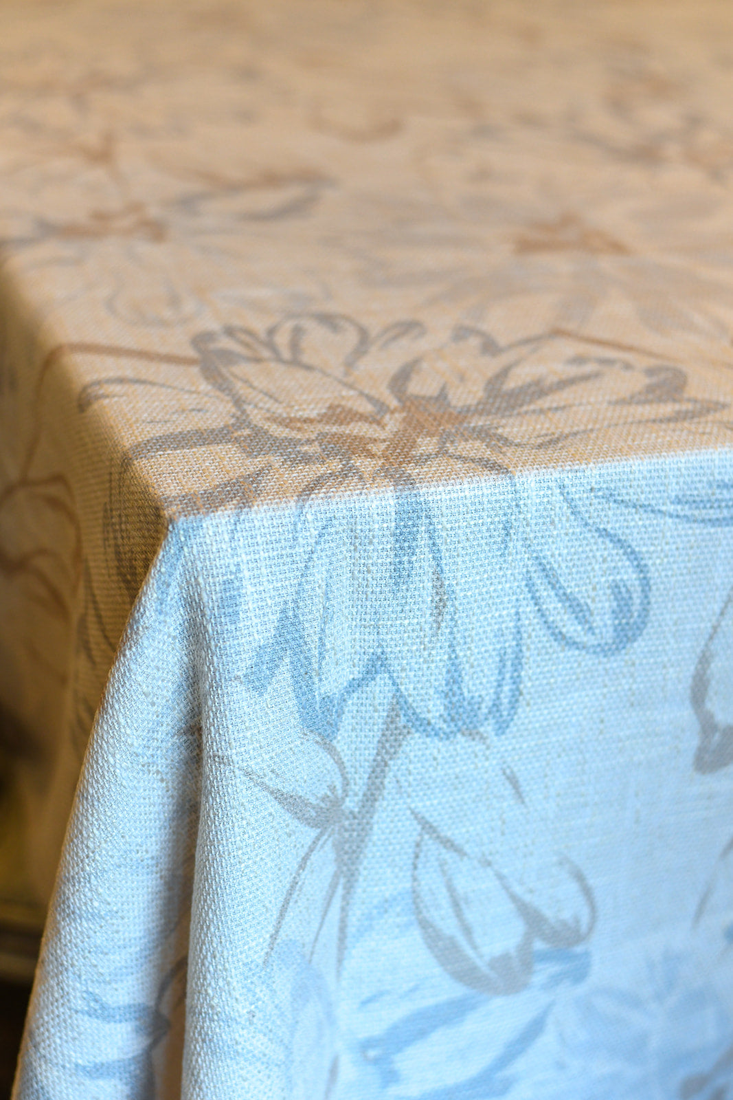 Neutral Flower Design