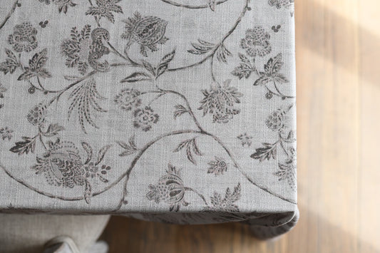 Neutral Earthy Paisley Design