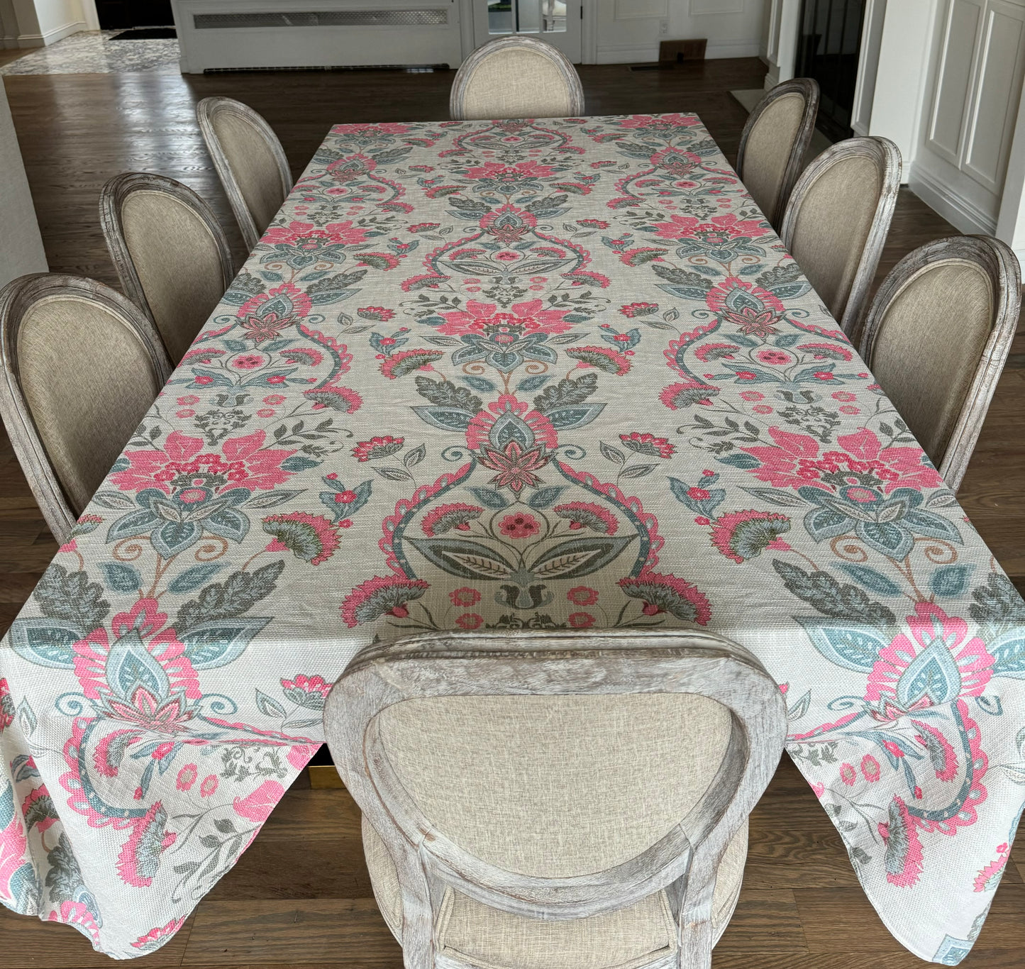 The Pastel Pais Burlap
