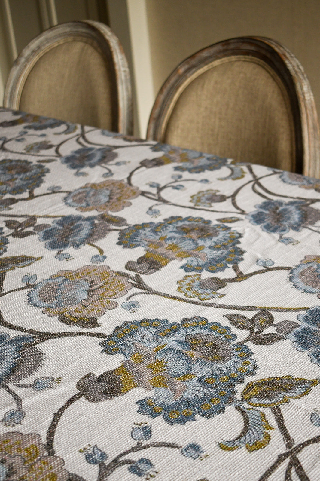 Bluey Paisley Print