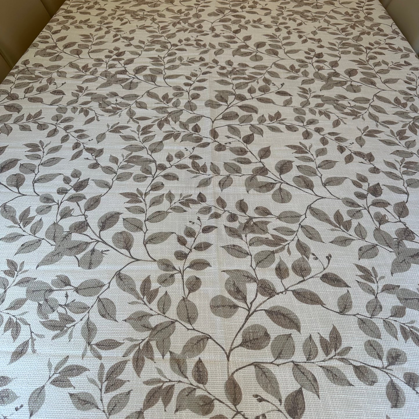 Neutral leaves