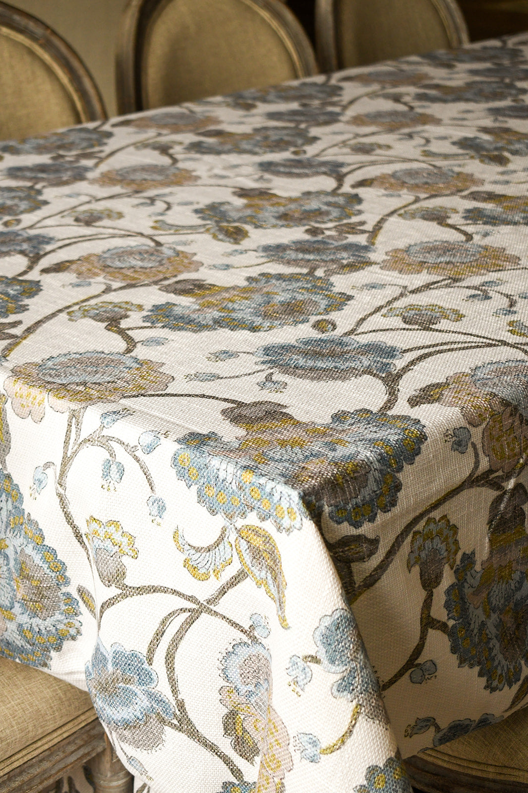 Bluey Paisley Print
