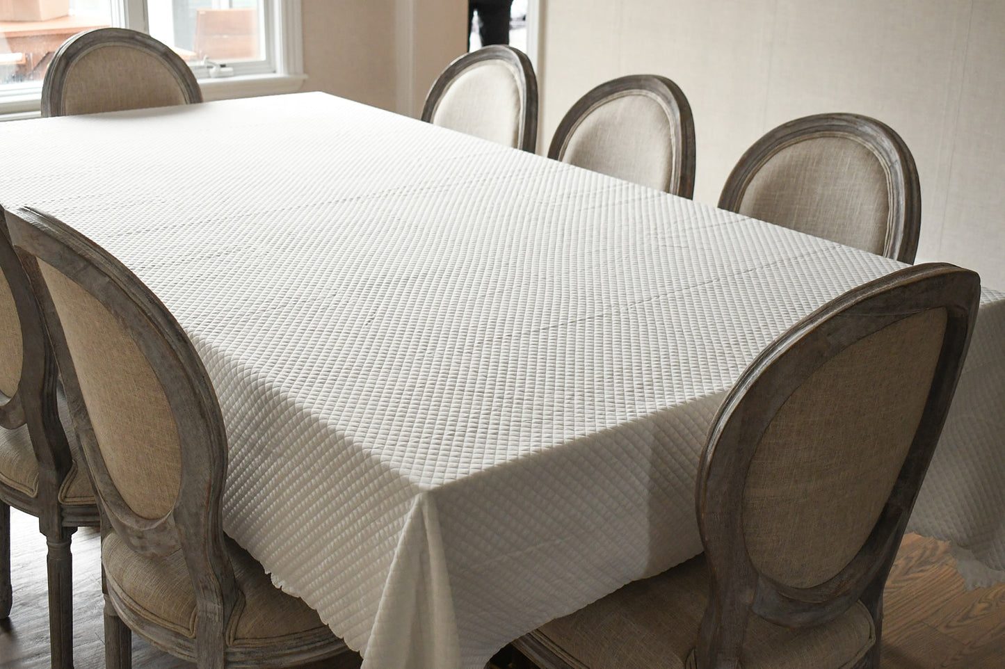 White Scalloped Quilted Cloth