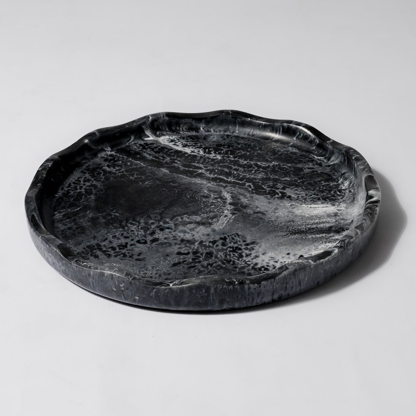 Scalloped Flat Tray