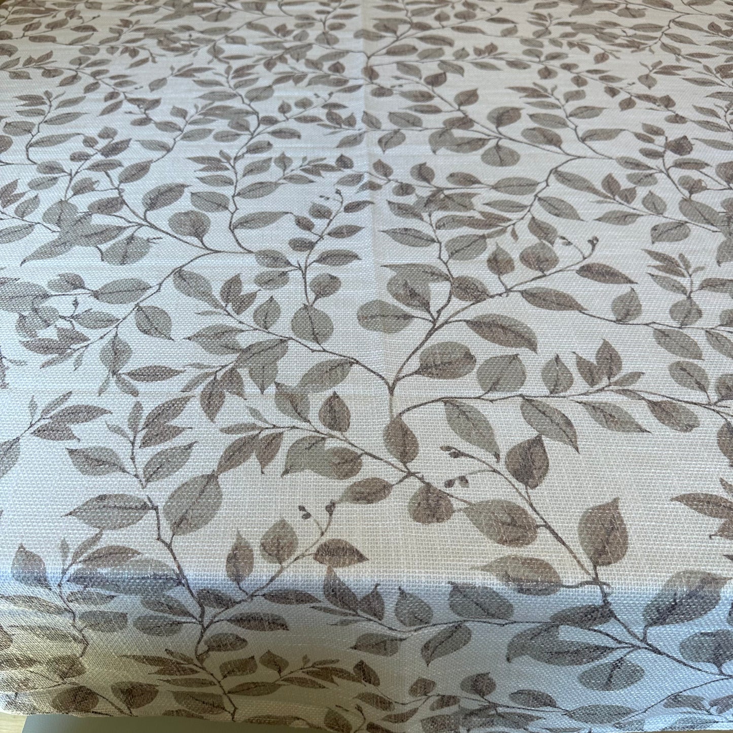 Neutral leaves